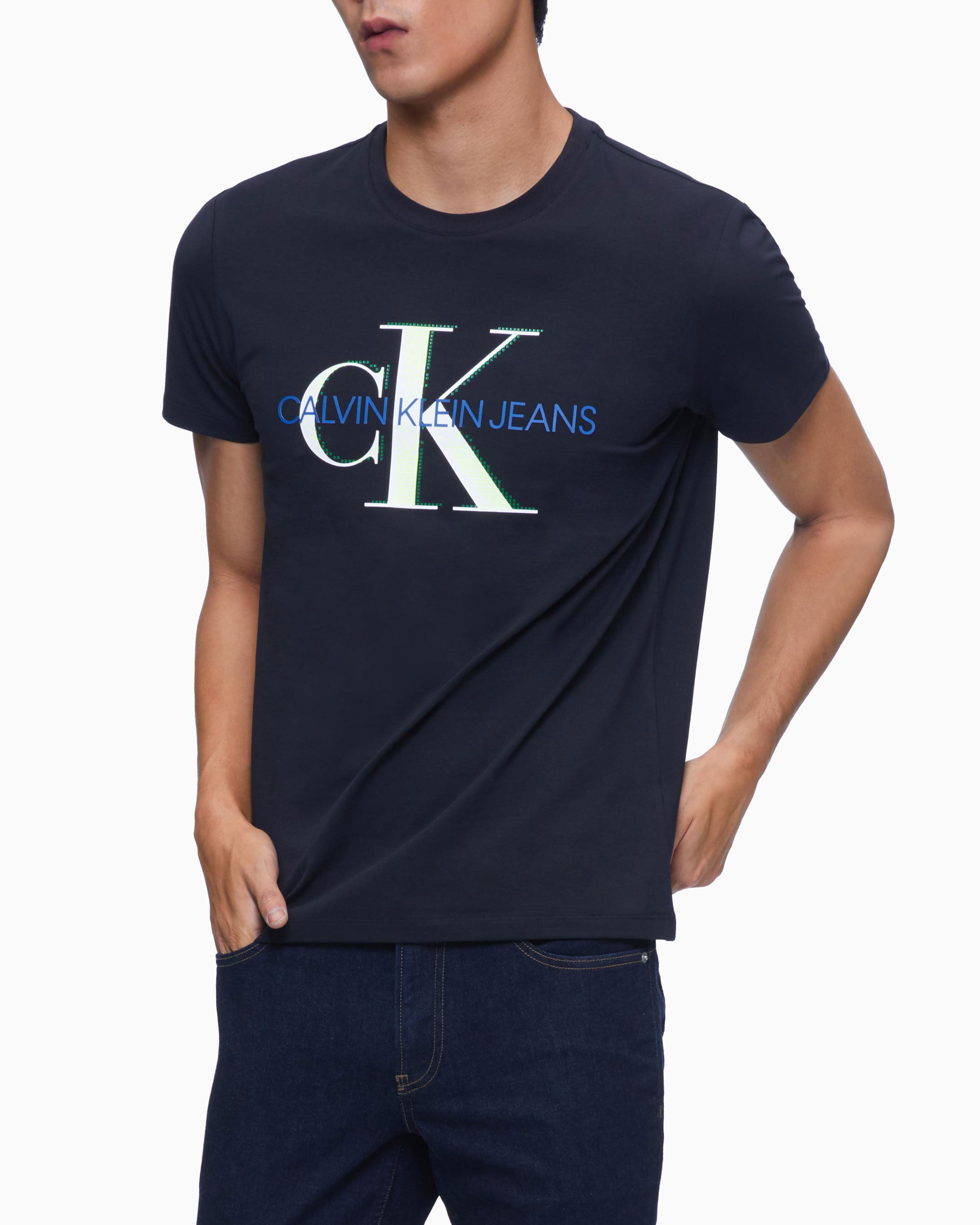 Calvin klein tee Clearance
