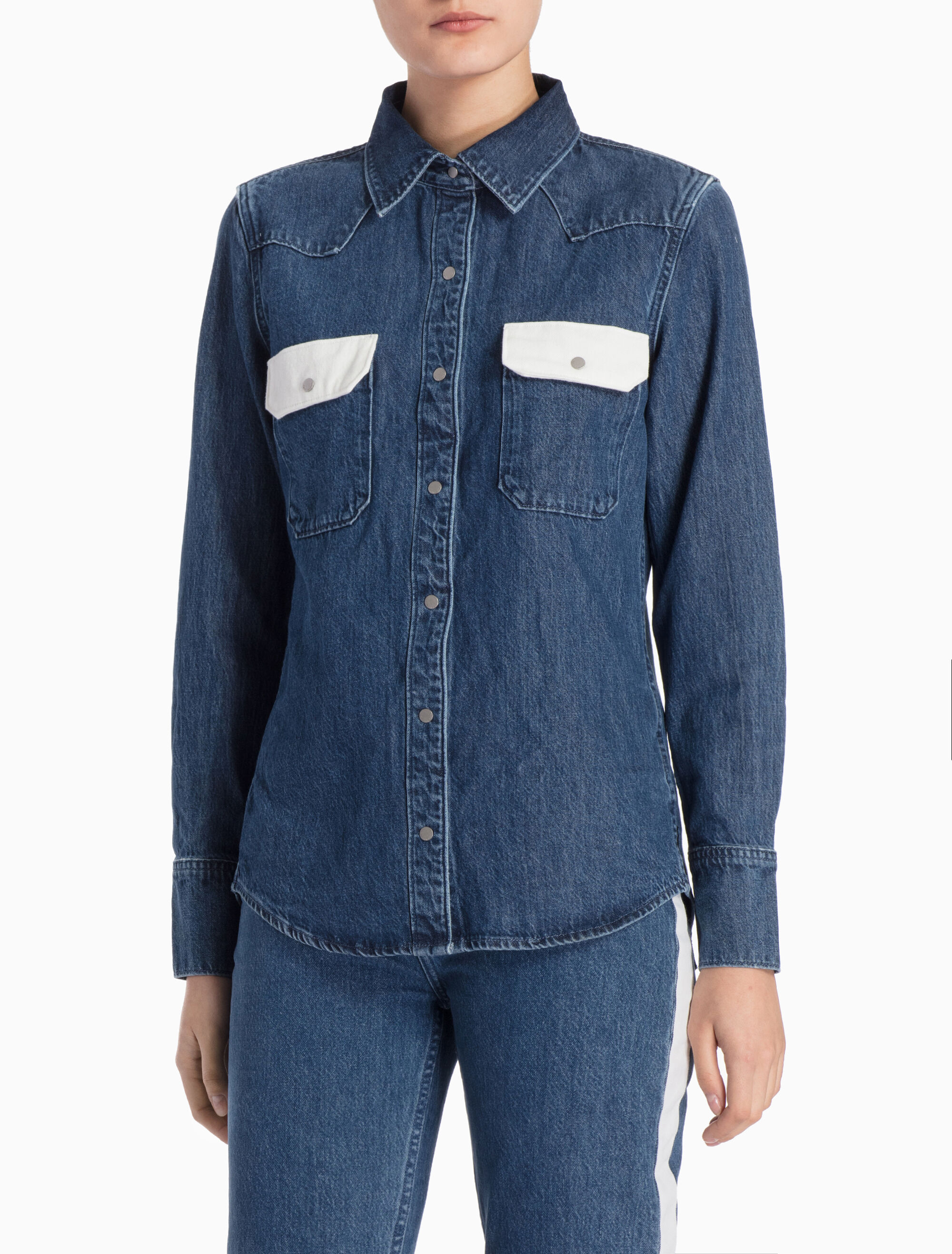 grey jeans with denim shirt