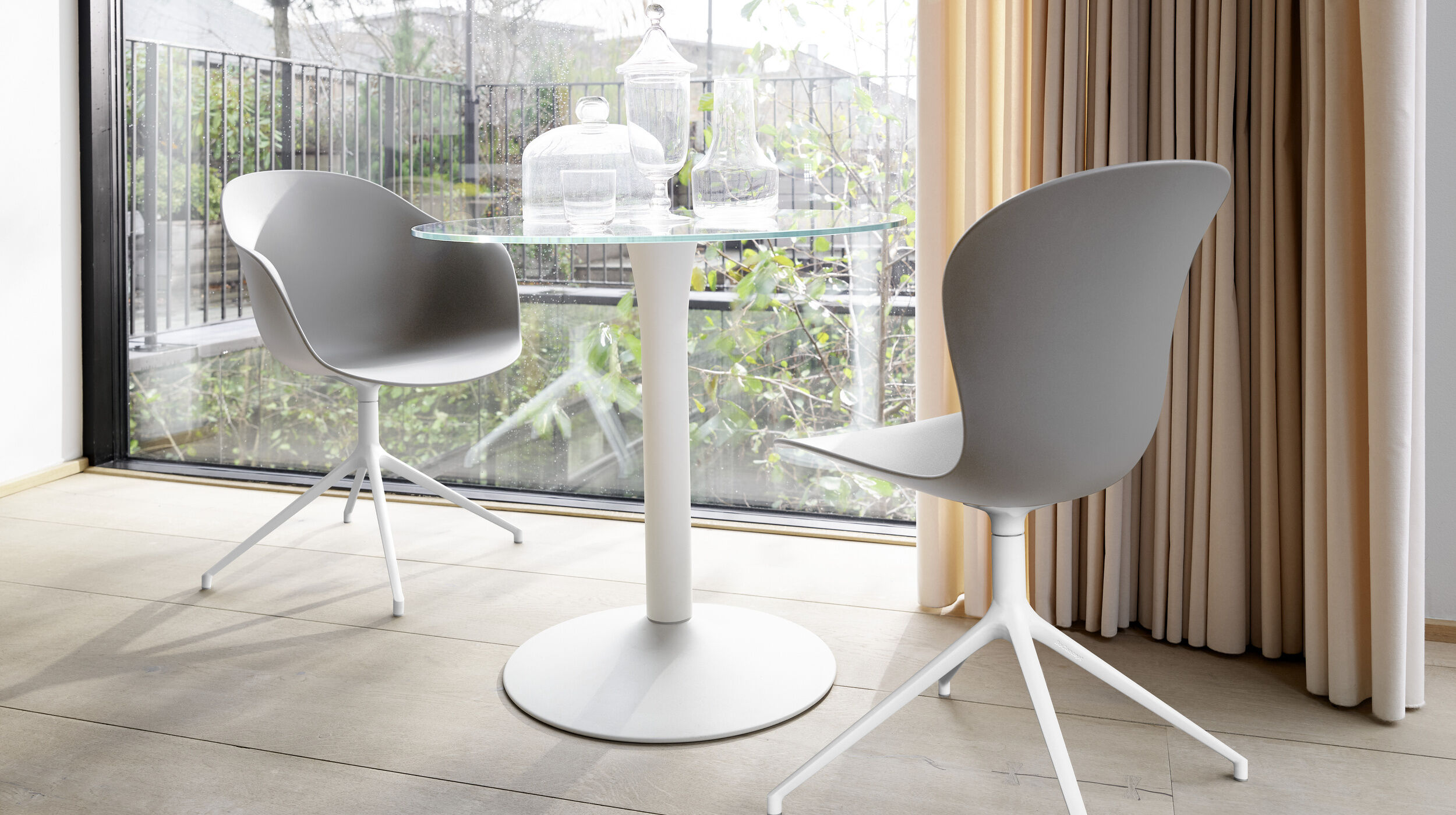 New York dining table